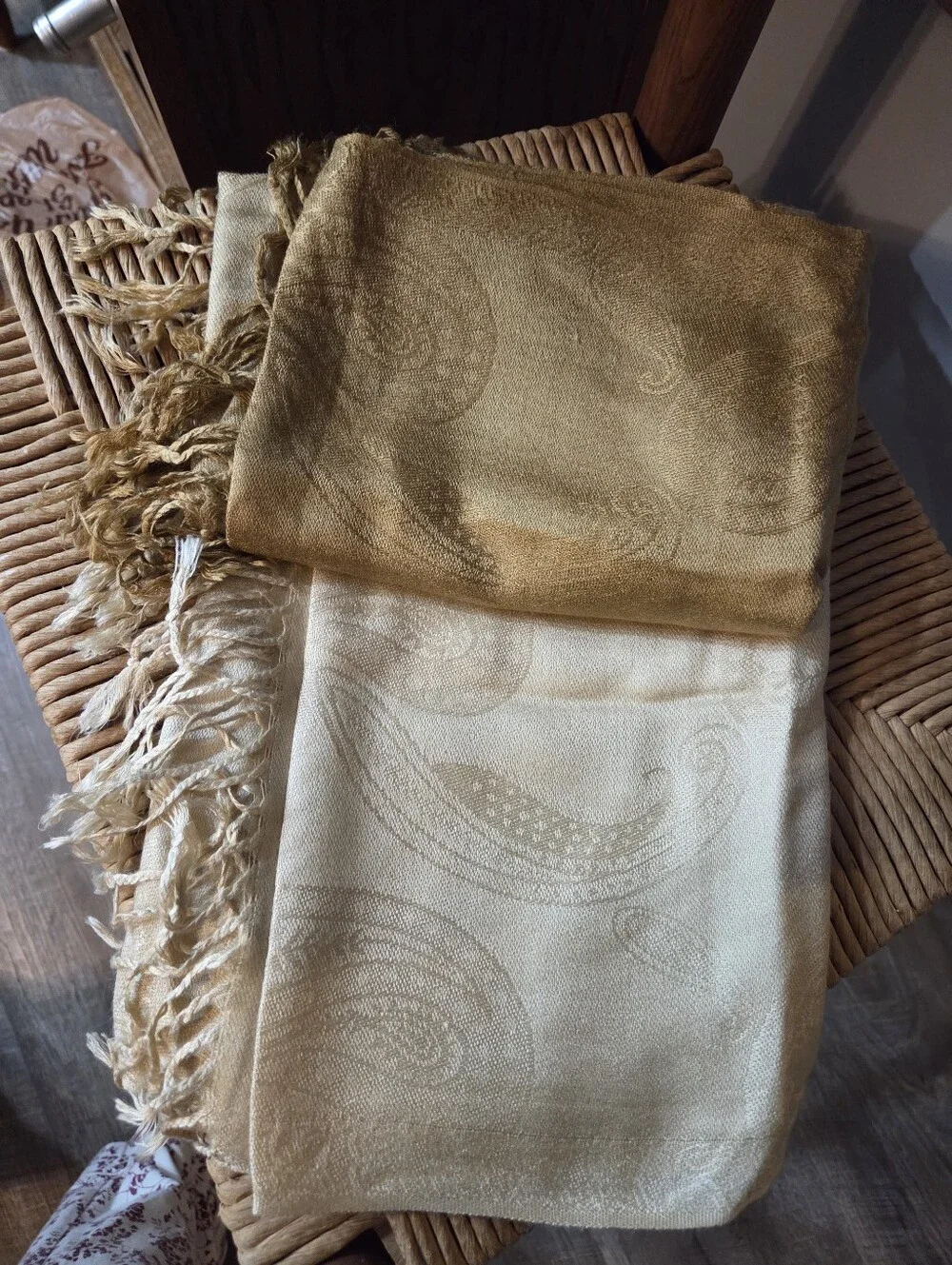 Preowned Scarf Tan And Cream No Tag Feels Like Pashmina!! Beautiful Piece
